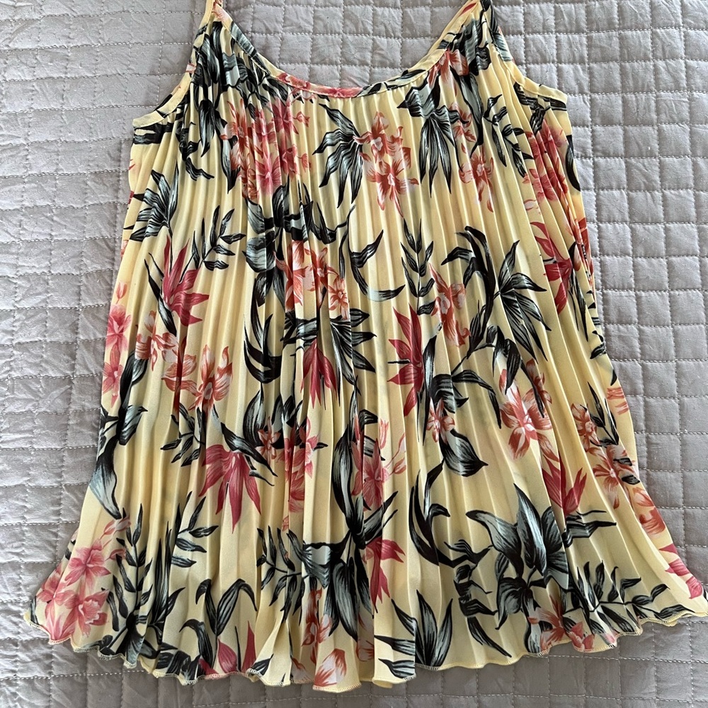 H&M Top - Size 4